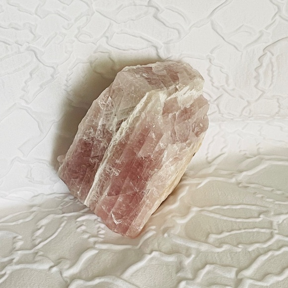 Rose Quartz Crystal - Picture 2 of 3